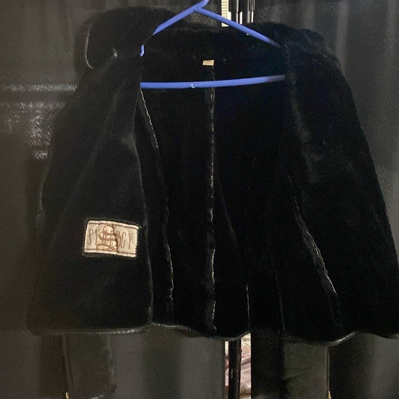 Beautiful Shearling Jacket. - Picture 2 of 8